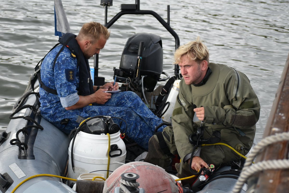 🇧🇪🇳🇱🇪🇪⚓Sandy Coast 25 is underway!
Alongside @koninklijkemarine, @merevagi, @groningenseaports, minehunters, AUV operators, EOD divers, intel &amp; cyber units are training in the North Sea to 💥 neutralise explosives, 📡 secure critical cables and ⚓ protect ports.🗓️ 18–29 August