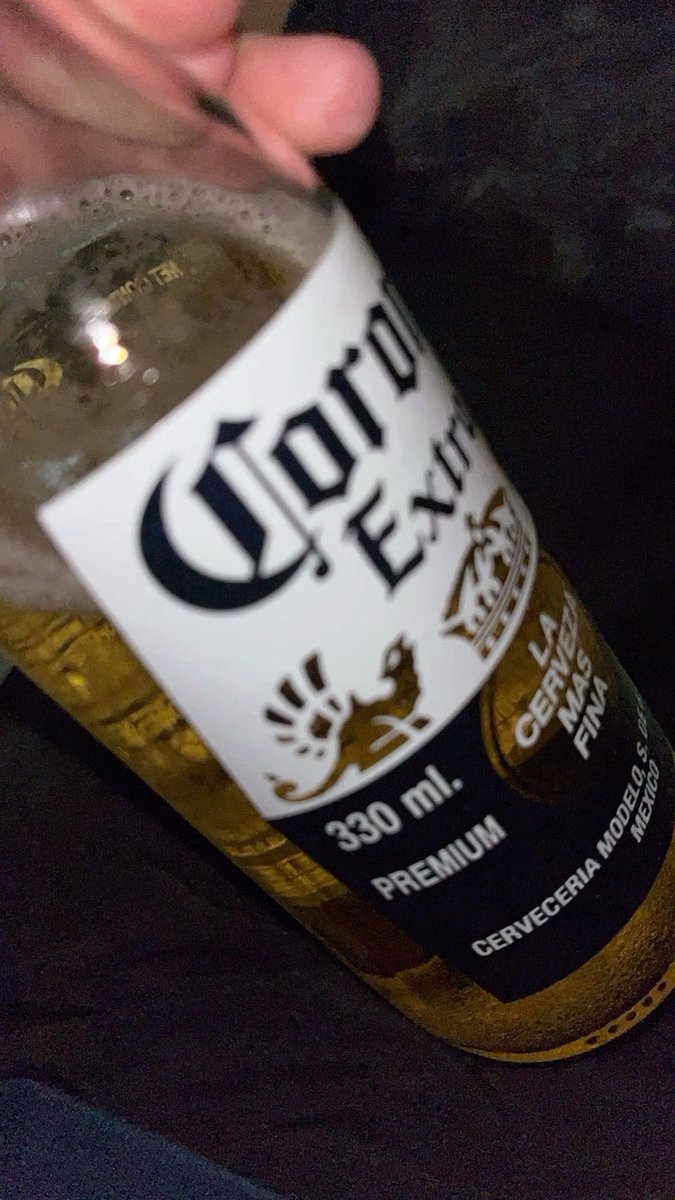 ๐๐ณ๐ข๐จ๐ข ๐๐ด๐ฃ๐ฐ๐ณ๐ฏ๐ฆ (@jejakutaas) on Twitter photo Botol beer dingin tergenggam erat di tangan Braga, sesekali ia teguk perlahan. Malam dingin yang berubah menjadi hangat karena tawa yang tak berhenti bergaung di sekelilingnya. Cheers Ell๐ป <a href="/bestparzt/">Elleanore, ้ฉ โ ็ฅๅพฎ.</a> Botol beer dingin tergenggam erat di tangan Braga, sesekali ia teguk perlahan. Malam dingin yang berubah menjadi hangat karena tawa yang tak berhenti bergaung di sekelilingnya. Cheers Ell๐ป <a href="/bestparzt/">Elleanore, ้ฉ โ ็ฅๅพฎ.</a>