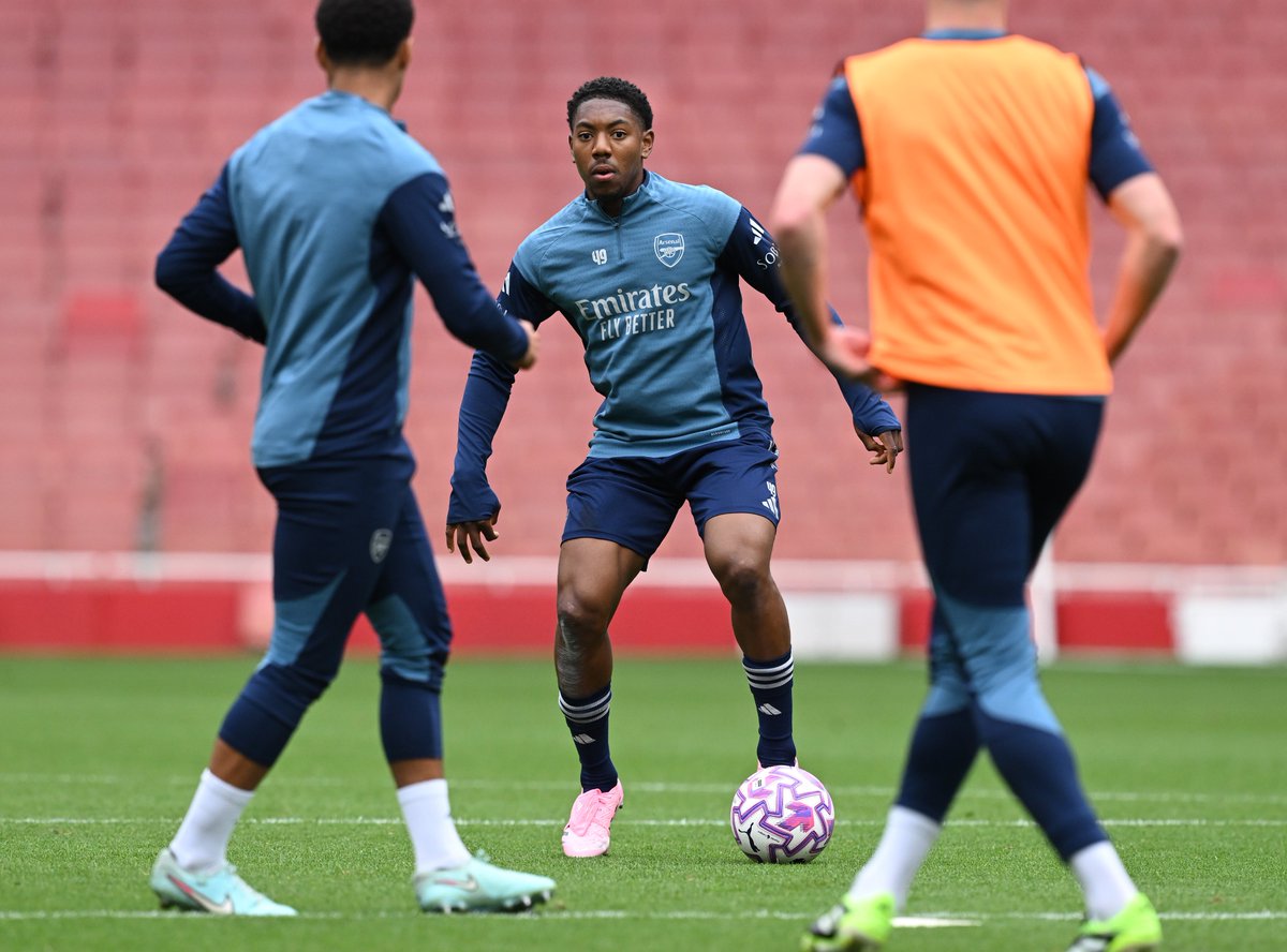 Building for the weekend on home turf 🏡

📍 Emirates Stadium