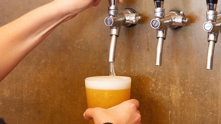 MID WEEK PINTS 😍

Come join us in the Taproom for delicious pints, take away cans &amp; good times to cheers up your week!

HAPPY WEDNESDAY 🍻