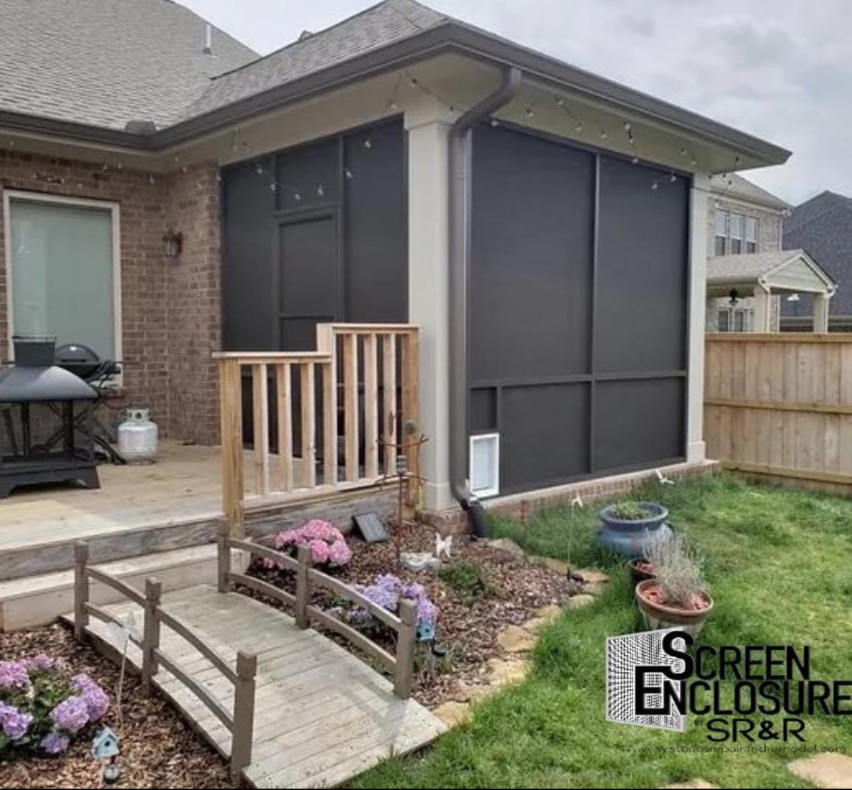 S_RepairRemodel's tweet photo. One of the best things about screen porches is the features we have to offer! This specific screen porch, offers a doggy door option! 

#nashville #home #family #screenporch #homeowner #builder #remodel #tennessee #backporch #screenpatio #franklintn #patio #smyrna #murfreesboro https://t.co/oAa39Wp6zD
