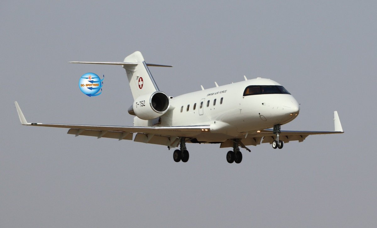 dacabzar's tweet photo. Bombardier Challenger 604 T-752 de la Swiss Air Force , entrando en pista de la base aérea de la @Academiaire_ea de San Javier.
#bombardierchallenger #swissness
#swissairforce #sphair #T752 #AcademiaGeneraldelAire
#schweizerarmee #festivalaero #spain
#airshow #sanjavier https://t.co/tNpSpRHdpb