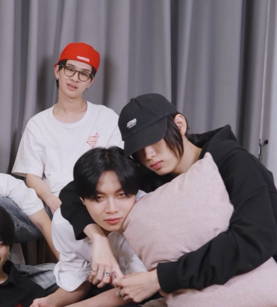 รูปนี้คืออออ56566555656)6(665555555