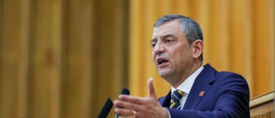 Özgür Özel susta icraatların konuşsun biraz tabi icraatların varsa...