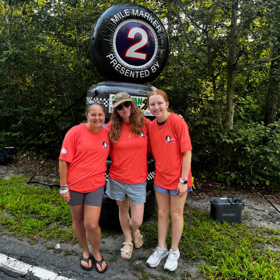 RareDiseases's tweet image. Huge thank you to our #Running4Rare volunteers who joined us at the #Falmouth Road Race – Nancy, Amy, Sarah, Mirany, and @CARESfoundation advocate Corrine! This was year two for #NORD at this iconic race and we had a blast. 

Learn about NORD’s Running for Rare program at
