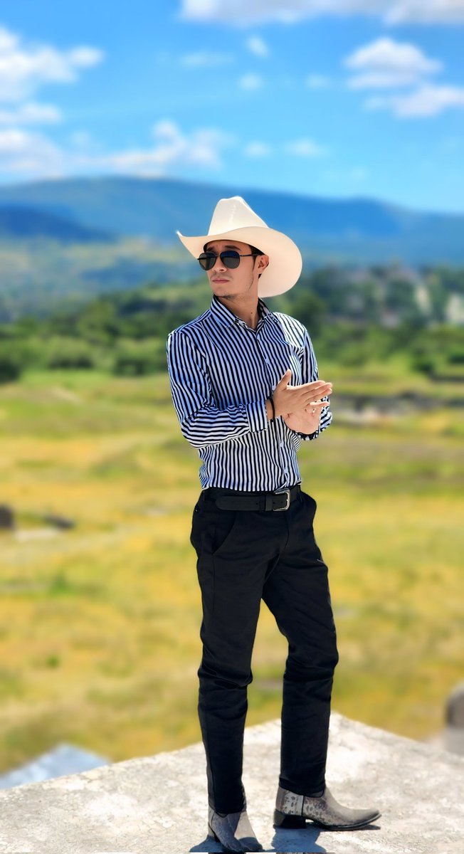 Panorama...
.
.
.
.
.
.
#cowboyboots