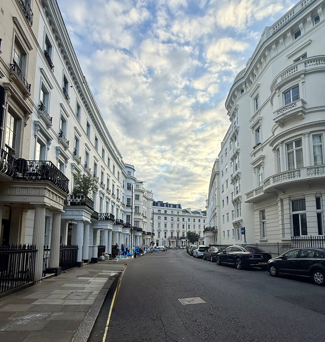 Sopheverafter's tweet image. Posting one of my Favorite photos for World Photography Day 2025!  QP/Share one of your Favorite photos to celebrate!

London, UK 🇬🇧