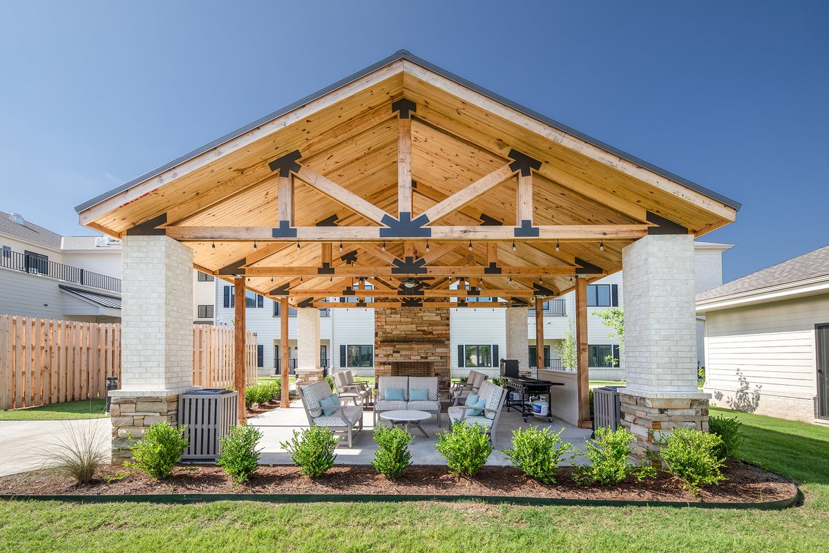 GrandRetirement's tweet photo. From inviting lounges to serene outdoor settings, Grand Village offers spaces designed for comfort &amp; connection. Discover the amenities that make life here truly exceptional. #retirement #seniorliving #fayetteville #arkansas #thegrandlife https://t.co/RkVvSeUp5L https://t.co/S6oPxg8iLf