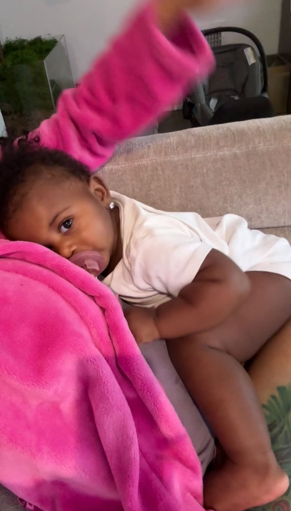 GyzbZVHXcAAiPwn?format=jpg&name=large Cutest Duo Ever? Cardi B and Blossom Belles Just Shut Down the Internet