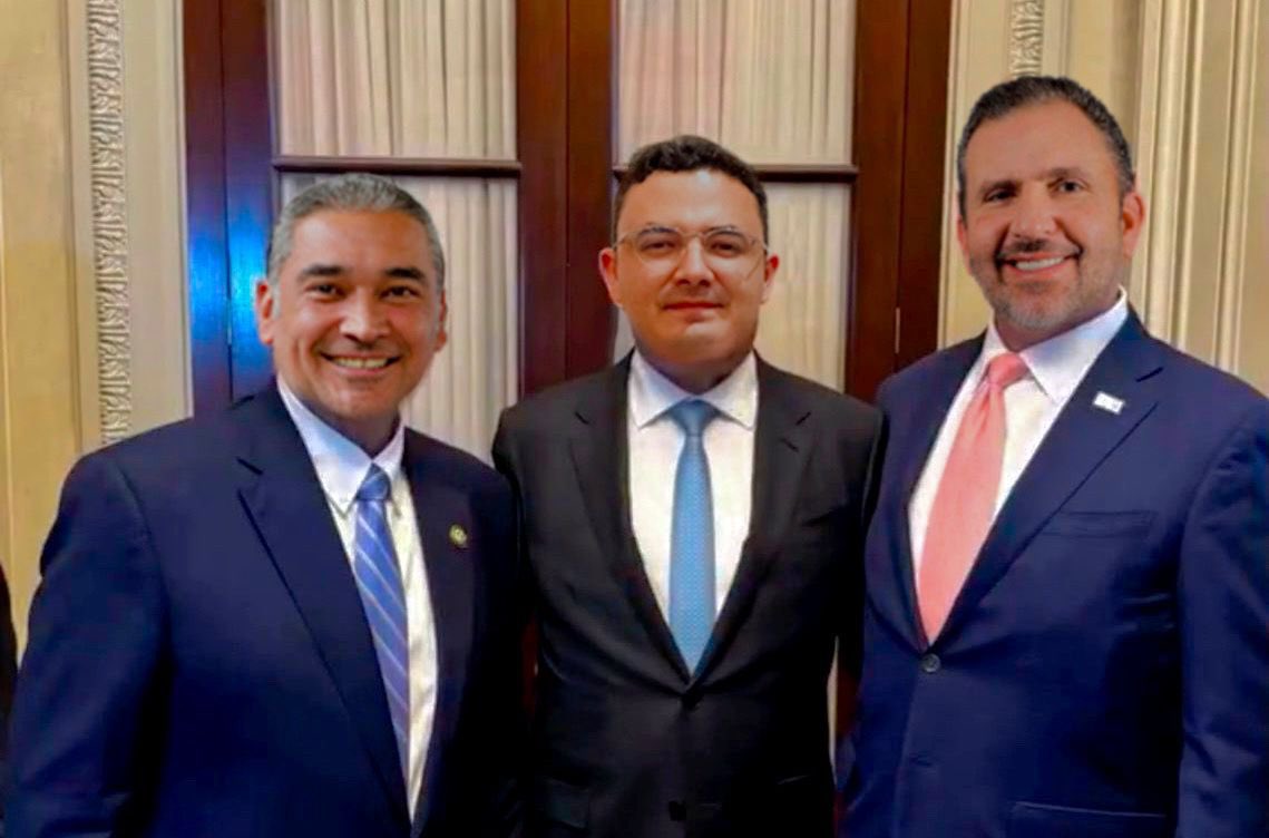GOBIERNO DE GUATEMALA COLABORA CON EL NARCO DIJO PAM BONDI

Ante señalamientos de la Fiscal General de Estados Unidos sobre colaboración de gobierno guatemalteco con el narcotráfico, Luis Aguirre y Samuel Pérez se mostraron sorprendidos y confirman que seguirán siendo aliados