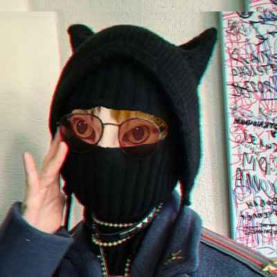 <a href="/dyrnoe_vliyanie/">Искусство Быть Посторонним</a> Искусство Быть Антонидой