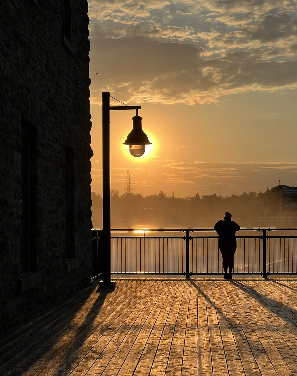 Sopheverafter's tweet image. Do you have an all-time favorite shot? 
QP or share it for #WorldPhotographyDay 

“Turning on the light” at Chaudière Falls, Ottawa, ON 🇨🇦