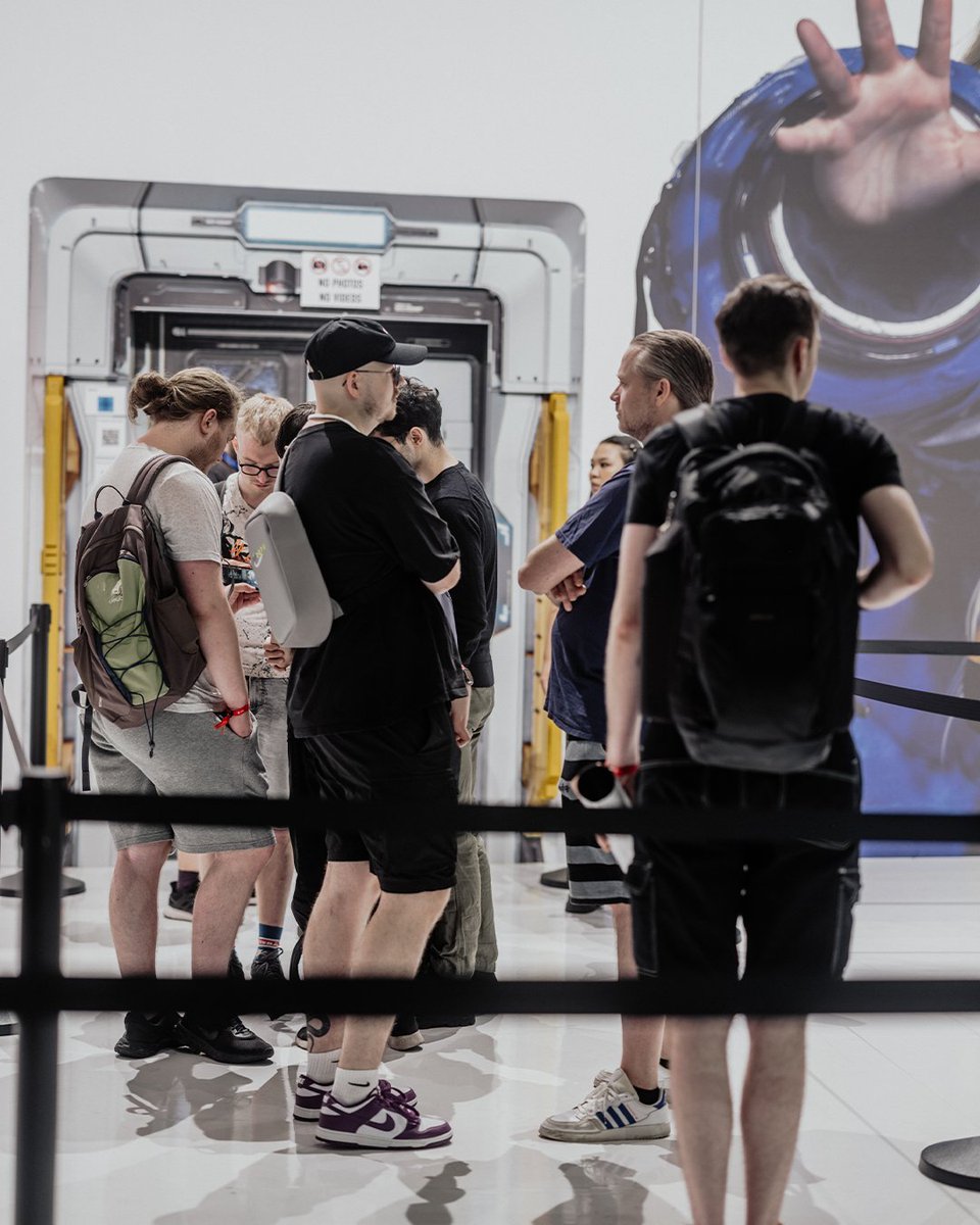 Wir freuen uns, euch unser neues Spiel auf der #gamescom2025 zu zeigen! 🤩

Werdet ihr euch Pragmata anschauen? Oder hattet ihr sogar schon die Gelegenheit dazu? Wie sind eure Eindrücke? ⬇️

#CapcomGC25 #Pragmata