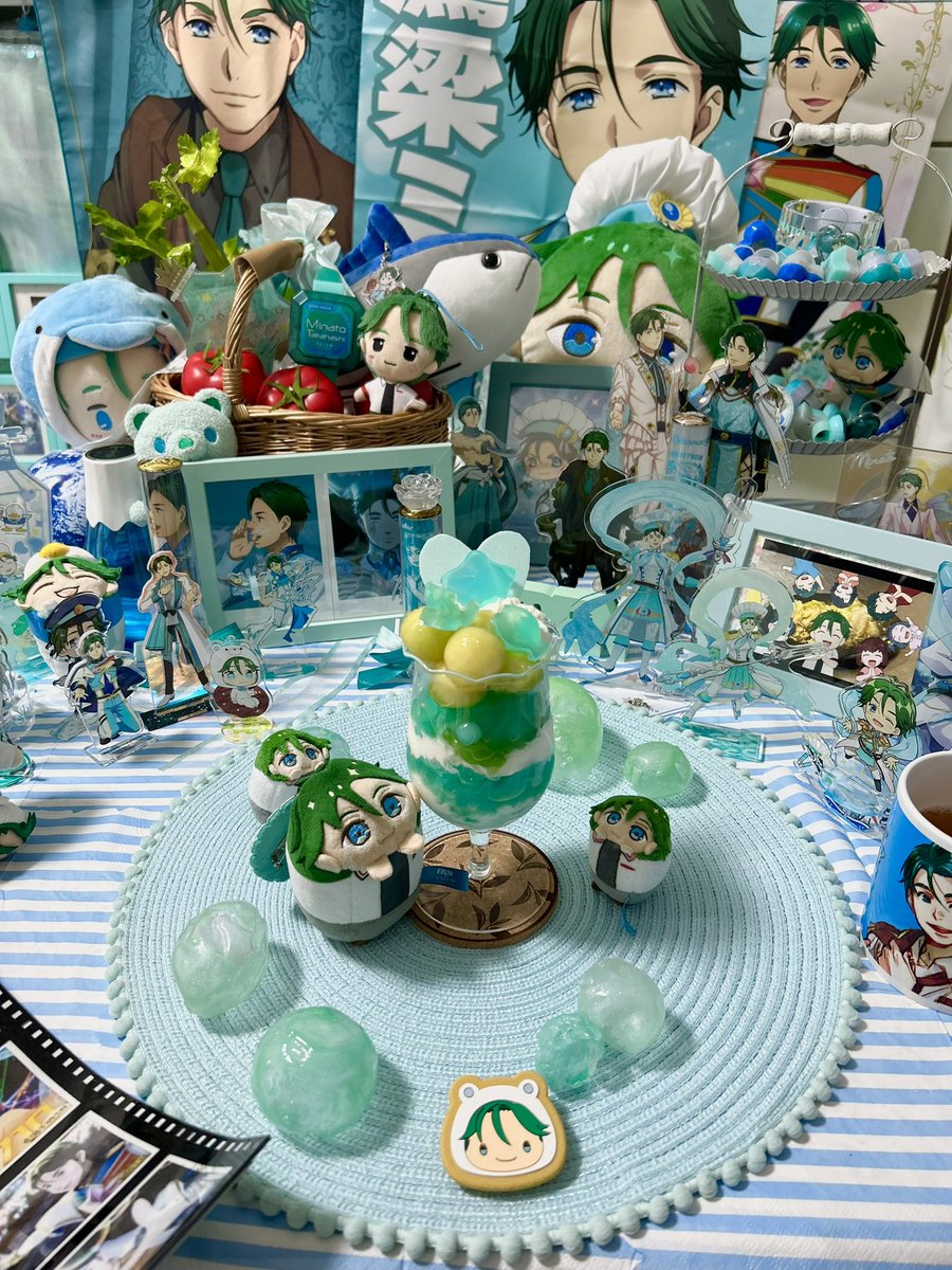 品 (しな) tweet media