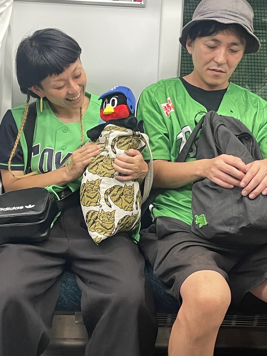 kenthirose's tweet image. ハムスター以外に夏の思い出できた❤️‍🔥
野球応援面白すぎて叫びました！ぺーさん誘ってくださりありがとうございました！！今年初花火も見れて最高やんけ！！ヤクルト勝ったしハマるわ！！！！💚
#ヤクルトスワローズ 
#Vanityyy 
#トブトリオトス