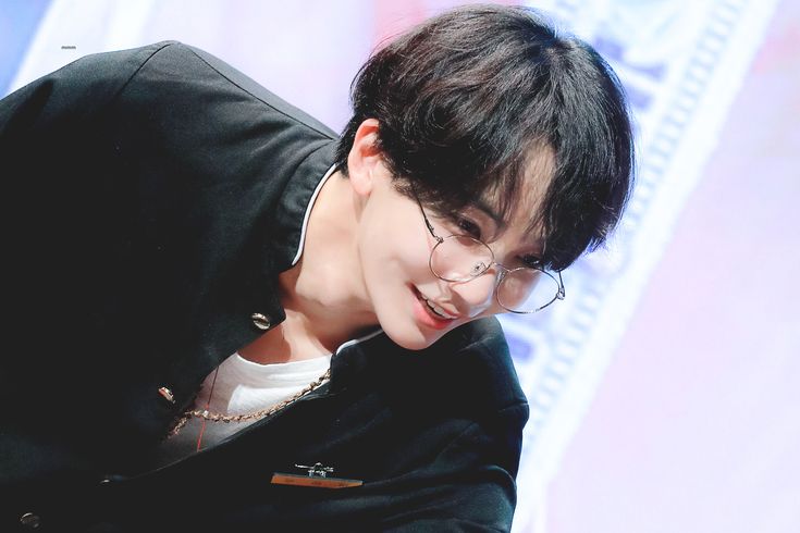 308 days until Jeonghan's return from military service.