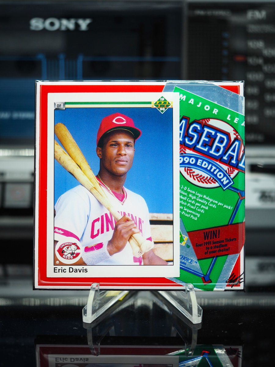 CardTiles's tweet photo. If you’re posing for your Spring Training photo with only one bat, are you even trying?!
Fortunately, Eric Davis understood the assignment.
This tile is available at https://t.co/VEzwegpnhk
#classiccardtiles #ericdavis #ericthered #reds #cincinnatireds #baseballcards #baseballlife #baseball #baseballart #waxpacks #vintagebaseball #thehobby