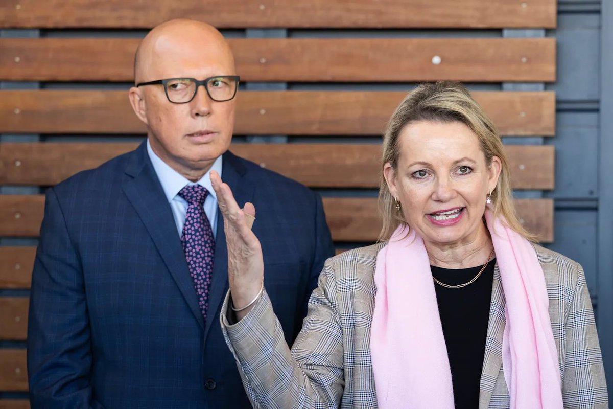CaraMia200's tweet photo. #NeverForget: This is why we have massive deficit to repair. #LNPLostDecade gave #LNPfailures a decade to frisbee around novelty cheques to big end of town.
Most had 0 entitlement to #JobKeeper but they took it.
No clawback provisions.
No wonder they cheerlead for LNP. #Auspol https://t.co/mFcERmq8xF