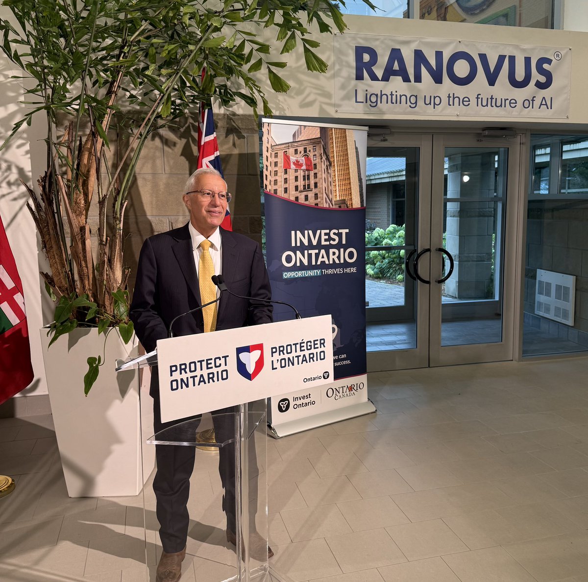 VictorFedeli's tweet photo. Today, our government proudly welcomed a $100M+ investment from Canada’s very own Ranovus, to expand their semiconductor manufacturing in Ottawa.

With $2M in support from our @InvestOntario Fund, this expansion will create 125 good paying jobs, reshore production, and strengthen Ontario’s semiconductor supply chain.

Investments into our critical technologies sector will further position Ontario as the most competitive jurisdiction in the G7 to invest and grow.

Learn more: https://t.co/axx07sVMp1