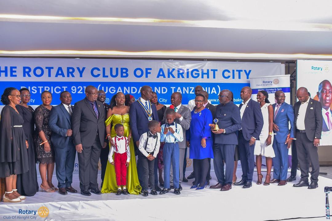 nnamulemerose's tweet image. Rotaract is beyond service. It’s a network where leaders are built and opportunities open through every project and fellowship. Young people with passion and vision, join Rotaract today where friendship meets opportunity and service shapes your future. #ItsTimeToJoinRotaract