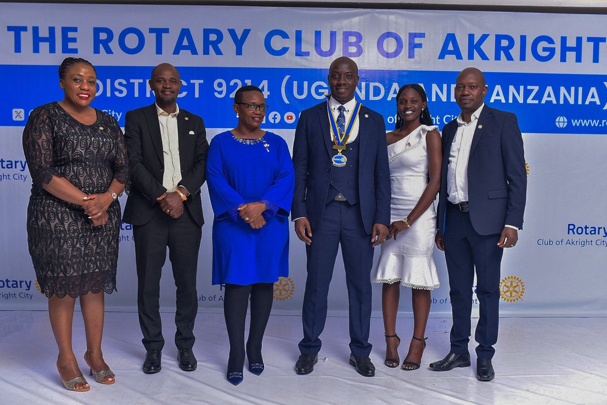 nnamulemerose's tweet image. Rotaract is beyond service. It’s a network where leaders are built and opportunities open through every project and fellowship. Young people with passion and vision, join Rotaract today where friendship meets opportunity and service shapes your future. #ItsTimeToJoinRotaract