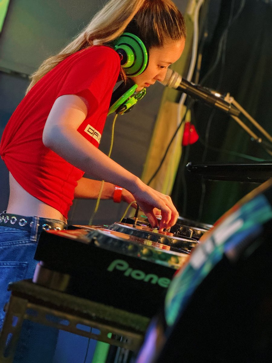 hiit_airu's tweet image. DJイベント“INTERSECT”に来てくださった皆さん、ありがとうございました！

本日もYuzukaのDJの定番になりつつある「NIGHT OF FIRE」が流れました🎧
#ユーロビート #秋葉原 #INTERSECT