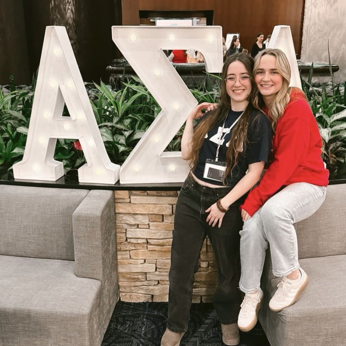 Alpha Sigma Alpha tweet media