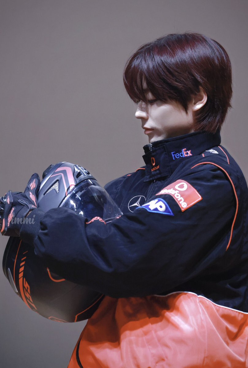 공부만 하라는 형 말 안듣고 알바하는 고딩