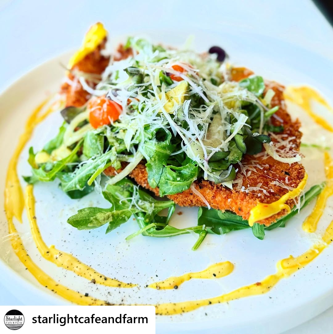 👏 Beautiful plate, @Starlightcafeandfarm! Love seeing our chicken take center stage on the plate — guaranteed to create memorable eating experiences and wholesome flavor. #FlavorInFocus