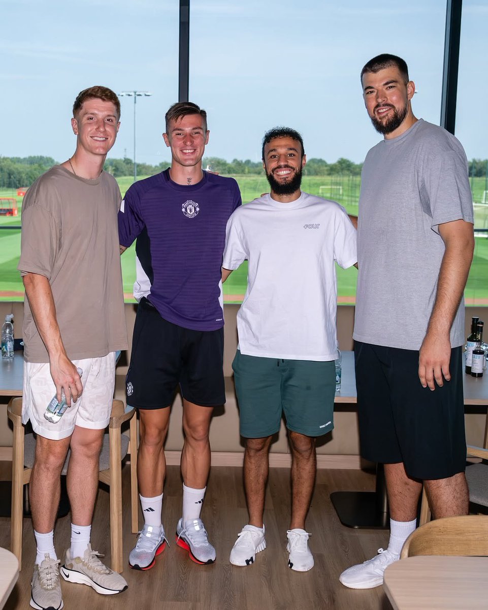 Manchester United x NBA Europe 🏀 #MUFC