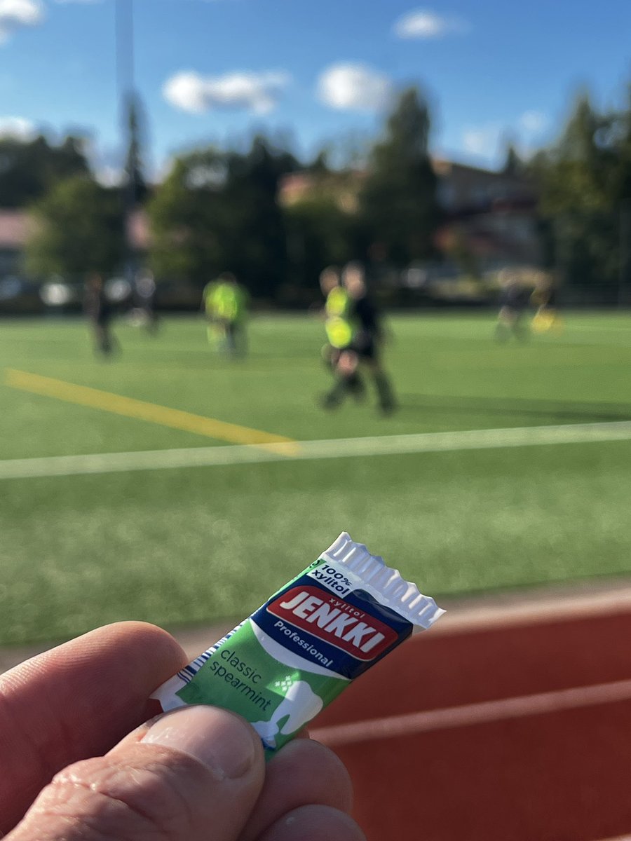 Tänään Pitäjänmäessä tiukka kamppailu, kun NJS Femmes kohtaa SA Arvoituksen.

Matsisapuskoina on 2 tyynyä purkkaa. Hinta 0€ (tuote saatu)

<a href="/matsisapuskat/">Matsisapuskat</a>