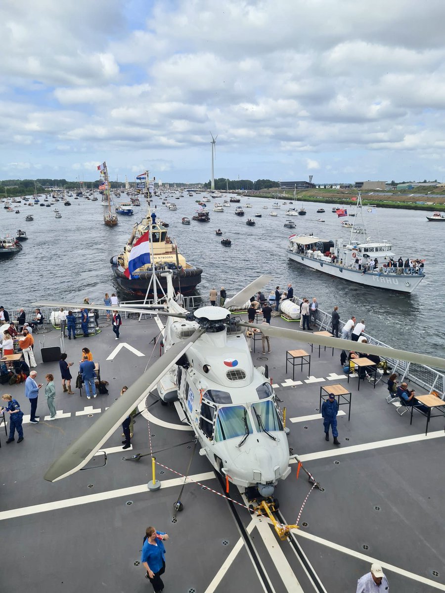 In volle vaart richting <a href="/sailamsterdam/">SAIL 2025</a>  voor de jubileumeditie van SAIL⛵️ vanaf vandaag t/m 24 augustus is een van onze NH90 maritieme gevechtshelikopters van dichtbij te bewonderen op het helikopterdek van Zr.Ms. Evertsen. Zien je we daar? #SAILAmsterdam