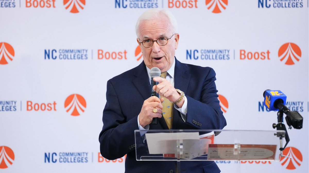 “This committee will ensure we have the leadership, structure, and accountability to successfully deliver on our most important transformation priorities." -Chairman Tom Looney
nccommunitycolleges.edu/news/state-boa…