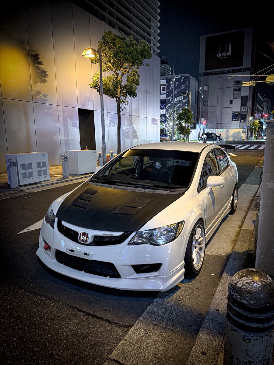 tsurushin013's tweet photo. #1ミリでもいいとおもったらRT

黒カーボンネットを塗って
今の真っ白スタイルになりました😏 https://t.co/SZFj2SpMVN