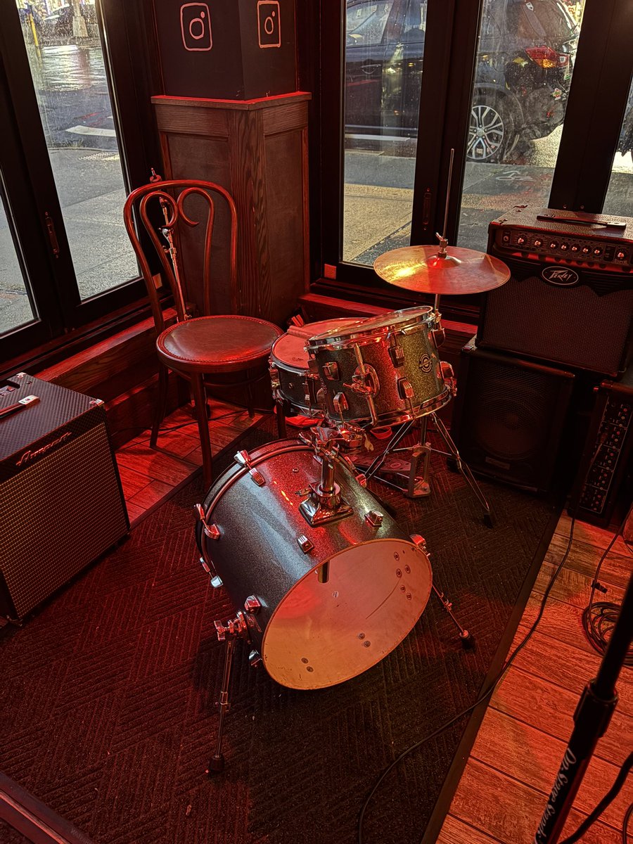 Keeping things stripped down tonight at Penny Jo’s with The Hood Stars 9p!