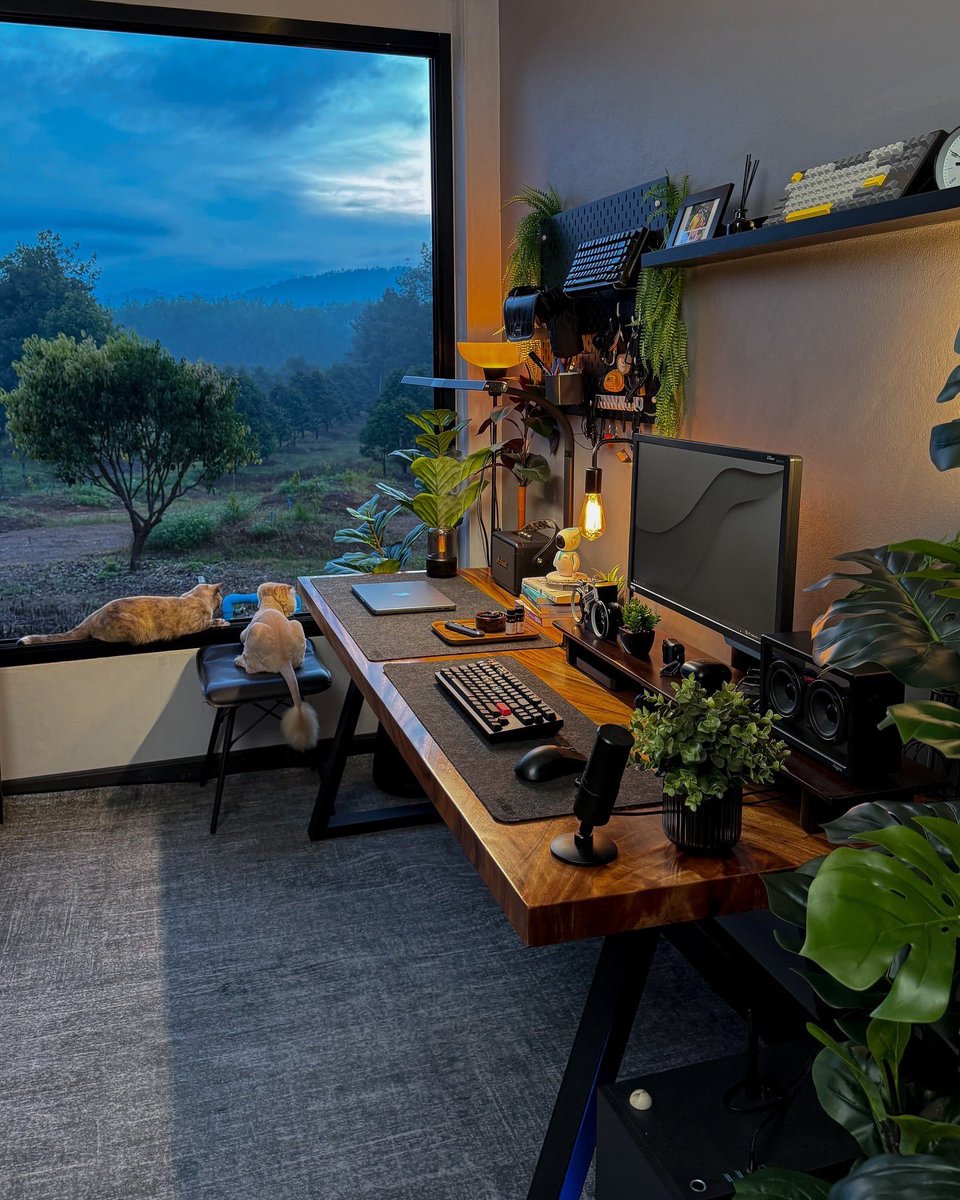 setupspaces's tweet photo. Today’s 👨‍💻 space. What do you think about it?

📷 bank.sata 

#setupspaces https://t.co/frxeXMdJKL