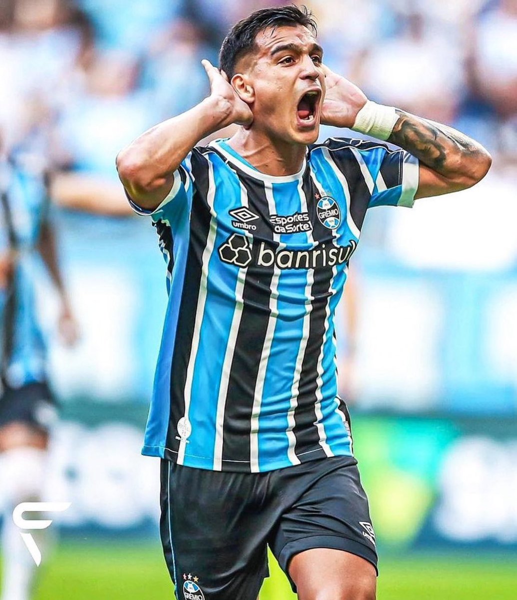 Data Velezana (@velezanadata) on Twitter photo ⚠️ AHORA
🔹️Franco Cristaldo NO SERÁ refuerzo de #Vélez pese a que sea del gusto del entrenador. Así se lo confirmaron desde la Comisión Directiva a nuestro periodista <a href="/PabloMierez1/">Pablo Mierez</a> .
"No hay chances de traer a Cristaldo", nos manifestaron.
#Velez #fortin #mercadodepases ⚠️ AHORA
🔹️Franco Cristaldo NO SERÁ refuerzo de #Vélez pese a que sea del gusto del entrenador. Así se lo confirmaron desde la Comisión Directiva a nuestro periodista <a href="/PabloMierez1/">Pablo Mierez</a> .
"No hay chances de traer a Cristaldo", nos manifestaron.
#Velez #fortin #mercadodepases