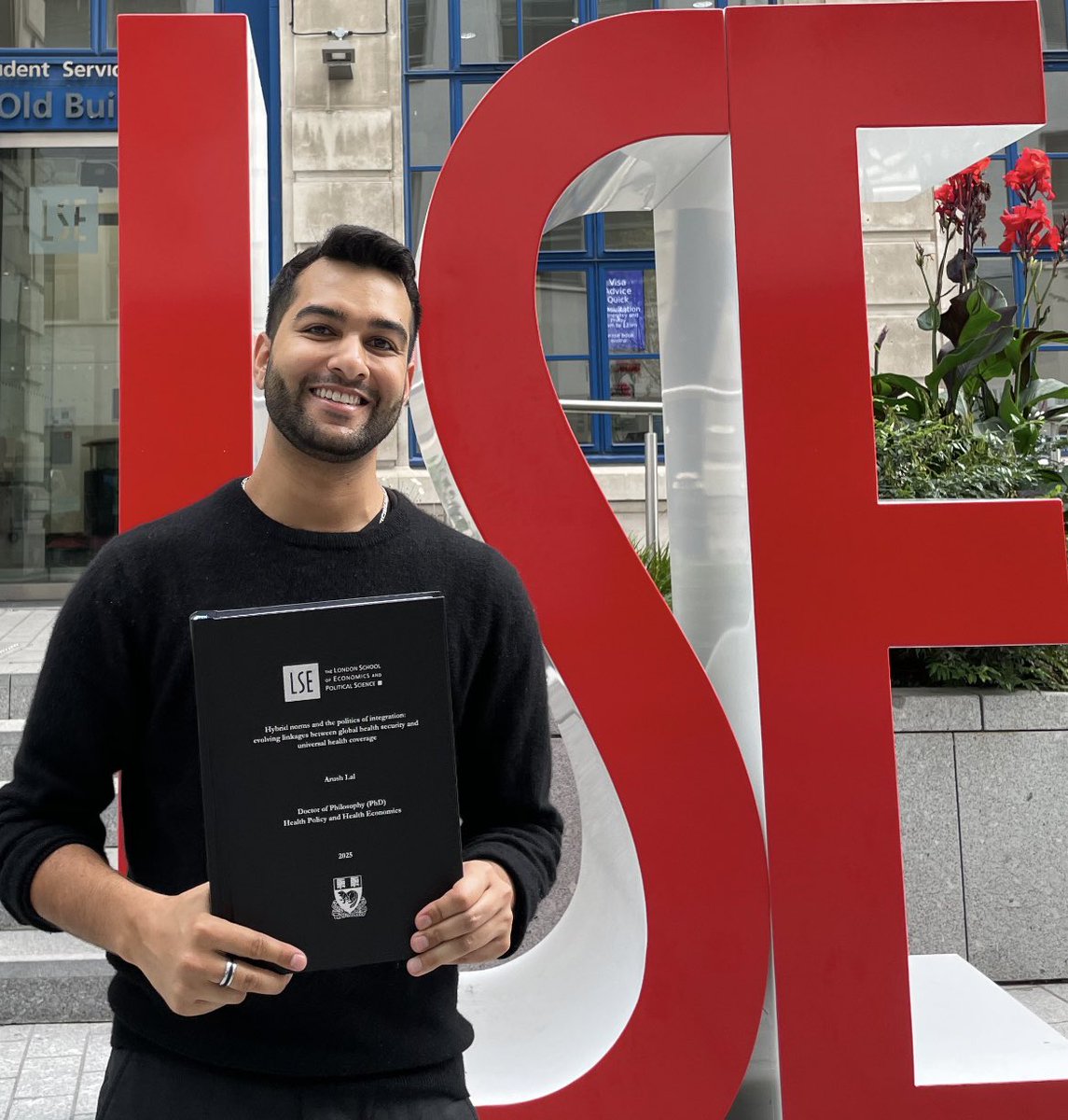 🎓  I’m beyond grateful (and admittedly a little overwhelmed) to share that I’ve officially completed and defended my PhD — with no corrections!

📘 Full thesis: etheses.lse.ac.uk/4906/