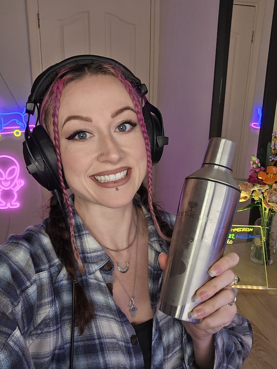 It's a margarita kinda day

LIVE NOW on Twitch &amp; YouTube