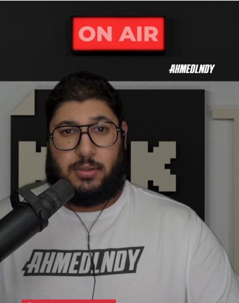 ODD009D's tweet photo. Ce Ahmed Lndy censé traduire auprès de la plateforme les signalement à de son gré a plusieurs reprises couvert des streamer pour doxxing, harcèlement ( preuve photo/vidéo a l'appui) qu'à t-il Traduit des signalement Jean Pormanove pour qu'aucune sanction soit prise? À méditer #JP https://t.co/79PolsDzfP