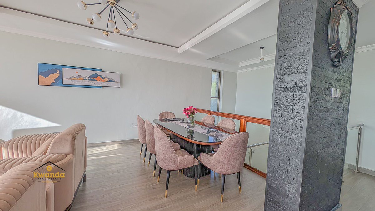 KwandaEstates's tweet photo. 🏡 For Sale: Prime #Rebero Home
4 floors. 4 bedrooms. 4.5 baths.

💰 550M RWF
📐 500 SQM

✔️ Direct tarmac road access
✔️ Walking distance to #CanalOlympia &amp; #JuruPark

DM/Call us to schedule a visit: +250 788 370 360
https://t.co/GOQSAVFDNa https://t.co/iE771phktA