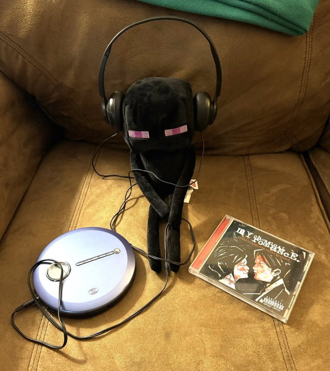 E eu que era Emo? ☂️ (@eeuquesouemo) on Twitter photo 