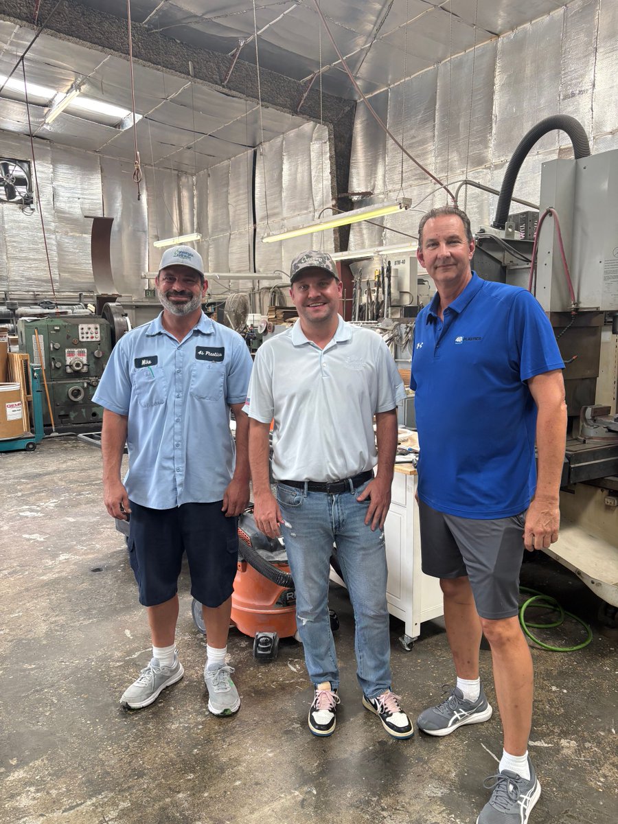 PHC_Houston's tweet image. With 60+ years in high-pressure systems, we’re proud to support long-time client 4B Plastics. One year ago, we delivered a custom hydraulic press with sister company, R&amp;amp;R Manufacturing. It&apos;s been running strong with ongoing service from our team. #EngineeringSolutions #BuiltWell