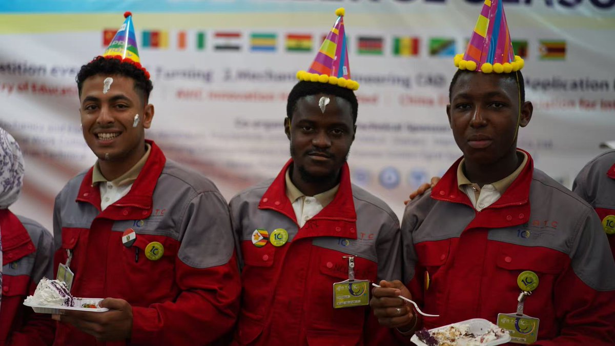 ATC_Tech's tweet image. A special day for a special innovator! 🥳 Wishing our ATC10 participant a fantastic year ahead filled with knowledge, creativity, and collaboration. 💙 #ATCSeason10