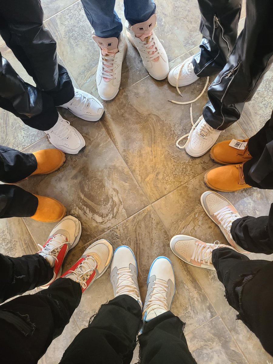 A kid called Emilio (@bosswhvte) on Twitter photo 