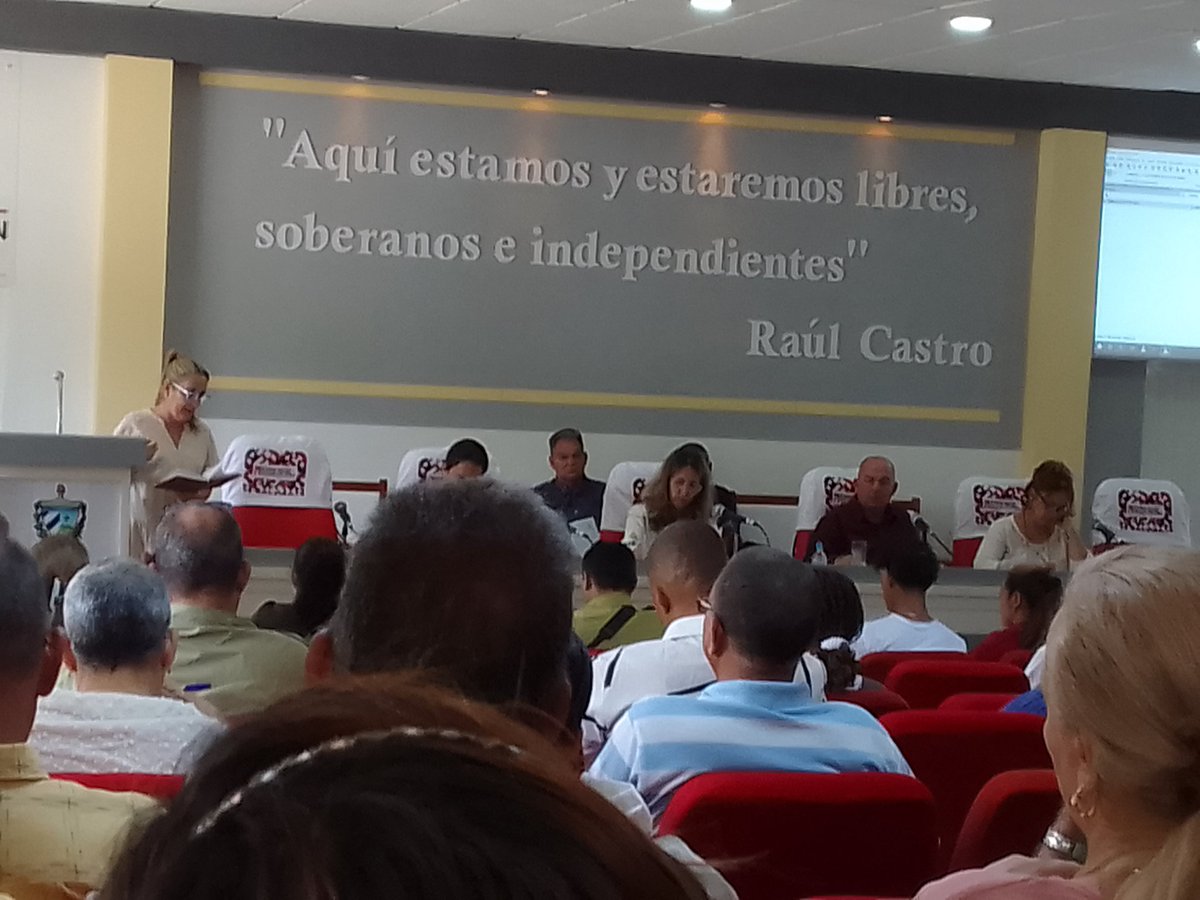 DelvertMax (@batistadelver) on Twitter photo Con #HonorHolguinero recibimos en <a href="/DPEHolguin/">Dirección General de Educación Provincia Holguín</a> la visita de nuestra ministra <a href="/naimatrujillob/">Naima Ariatne Trujillo Barreto</a> y su comisión de trabajo de <a href="/CubaMined/">MINED</a> para constatar los aseguramientos de inicio del curso escolar 2025_2026
<a href="/DiazCanelB/">Miguel Díaz-Canel Bermúdez</a>
<a href="/QueipoRuiz/">Joel Queipo Ruíz</a>
<a href="/ManolihaHolguin/">Manuel F Hernández Aguilera</a> Con #HonorHolguinero recibimos en <a href="/DPEHolguin/">Dirección General de Educación Provincia Holguín</a> la visita de nuestra ministra <a href="/naimatrujillob/">Naima Ariatne Trujillo Barreto</a> y su comisión de trabajo de <a href="/CubaMined/">MINED</a> para constatar los aseguramientos de inicio del curso escolar 2025_2026
<a href="/DiazCanelB/">Miguel Díaz-Canel Bermúdez</a>
<a href="/QueipoRuiz/">Joel Queipo Ruíz</a>
<a href="/ManolihaHolguin/">Manuel F Hernández Aguilera</a>