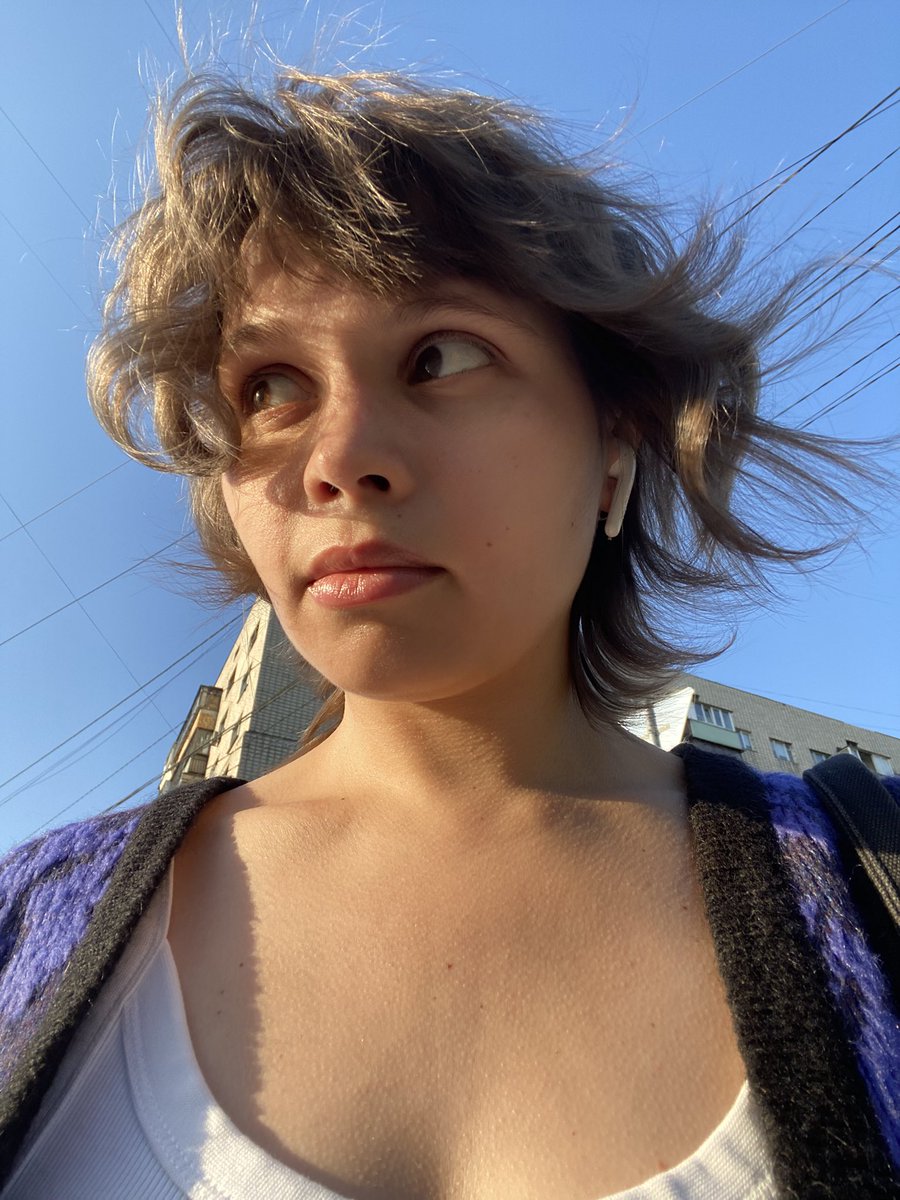 Обличчя ловить сонечко, а банка ловить ваші гроші🌞

send.monobank.ua/jar/8UKX2hPmhU