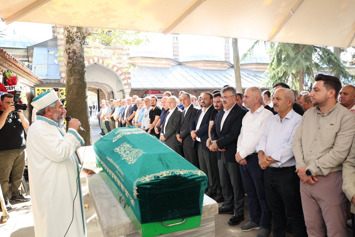 Gazete Gebze Genel Yayın Yönetmeni Kamil Uzunmehmet’i ahiret yolculuğuna uğurladık. 

Rabb’im mekânını cennet, makamını âli eylesin.🤲