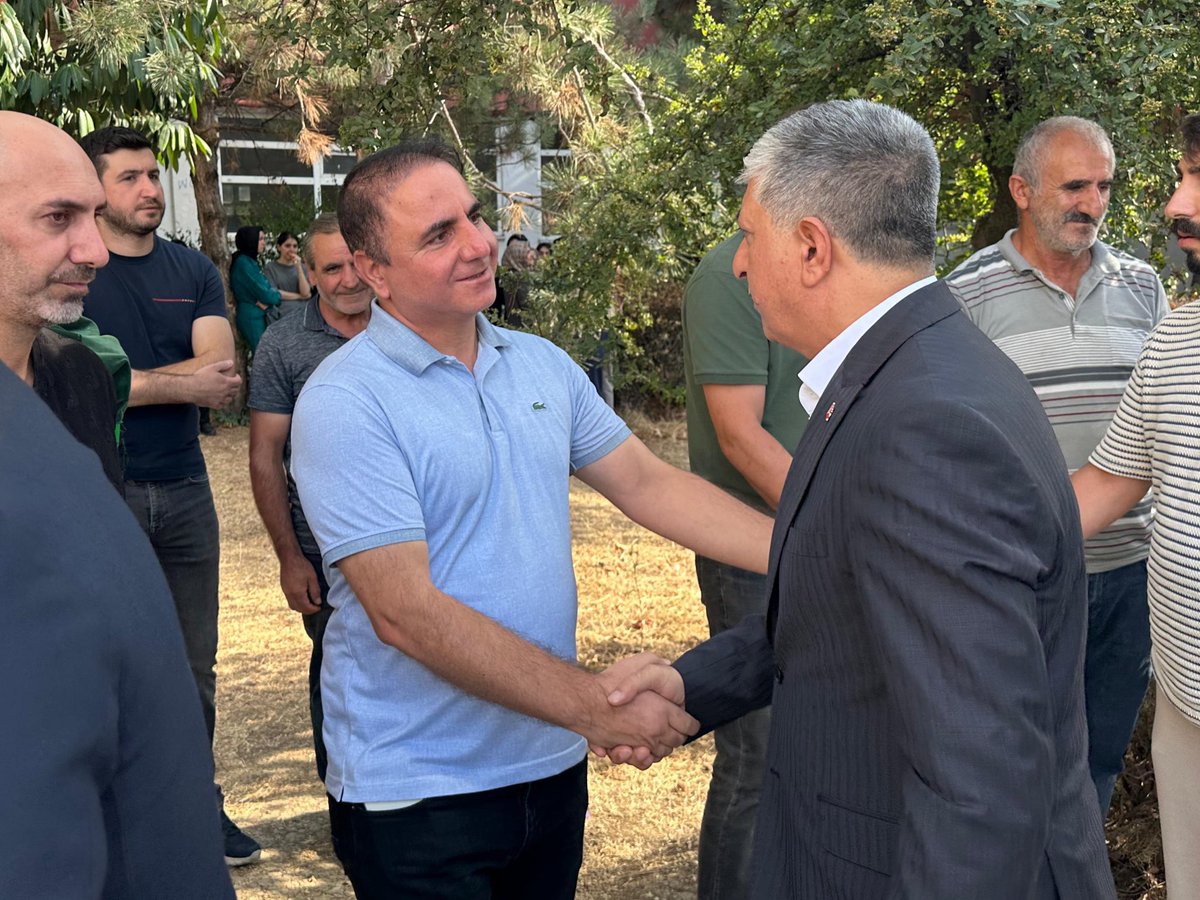 Amcası vefat eden Gebze Gazeteciler Cemiyeti Başkanı Levent Altun'a taziyelerimizi ilettik.

Ailesi ve yakınlarına sabırlar diliyorum, Allah rahmet eylesin, mekanı cennet olsun inşallah.