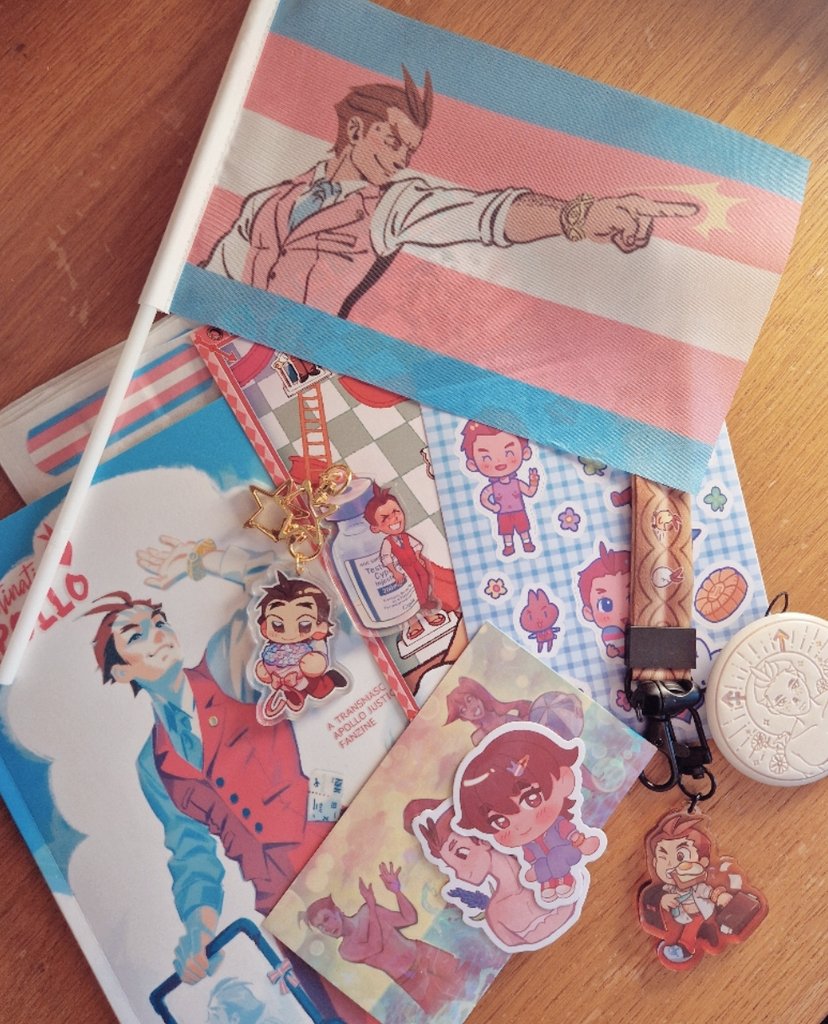 Snoocupz's tweet photo. My @transapollozine arrived today and it's so incredible beautiful, may or may not brought some tears to my eyes!
It was an honour to be part of this project and so so much love goes out to the mod team! 🥹 https://t.co/k7jJZPkIVF